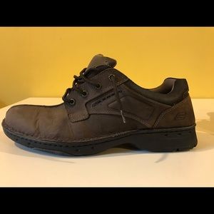 Sketchers Leather Shoe